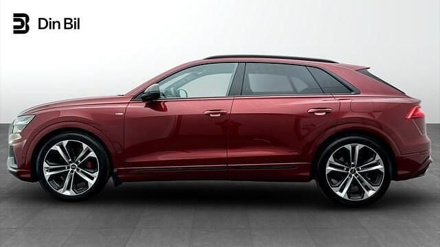 Begagnad Audi Q8 Competition 462 HK (339 kW) 2023 Röd SUV