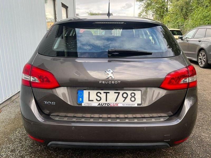 Begagnad Peugeot 308 SW Active 131 HK (96 kW) 2015 Grå Kombi