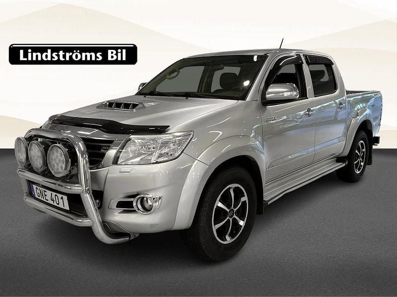 Silver Begagnad 2015 Toyota HiLux Pickup | 189 000 kr (Superpris) - Bild 1/3