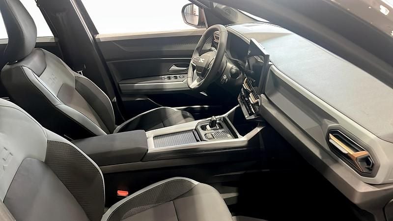 Ny Dacia Bigster Extreme 155 HK (114 kW) 2025 Svart SUV