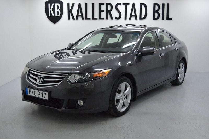 Mörkgrå Begagnad 2009 Honda Accord Executive Sedan | 69 900 kr (Marknadspris) - Bild 1/4