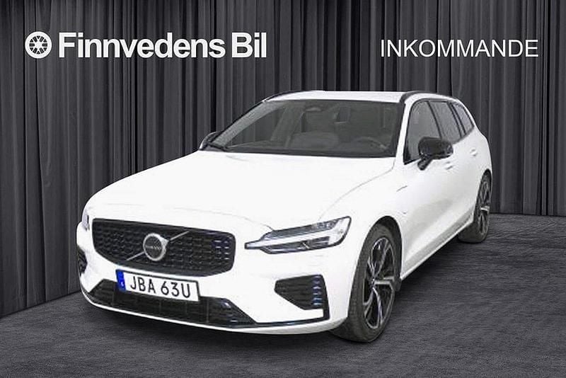 Vit Begagnad 2024 Volvo V60 Plus Kombi | 478 800 kr (Marknadspris) - Bild 1/4