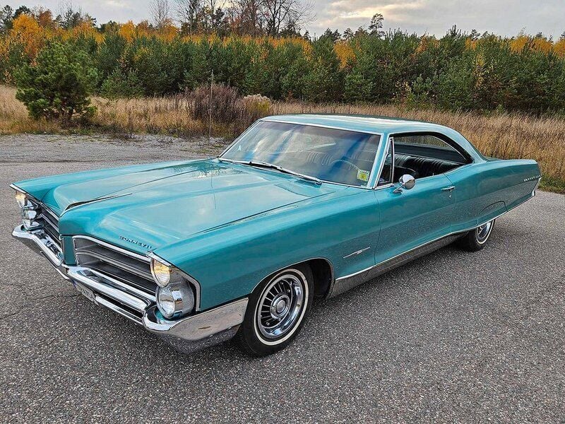 Mörkblå Begagnad 1965 Pontiac Bonneville Sedan | 339 000 kr - Bild 1/4