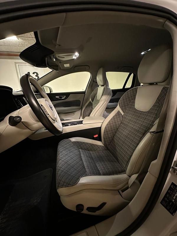 Begagnad Volvo V60 190 HK (139 kW) 2019 Kombi