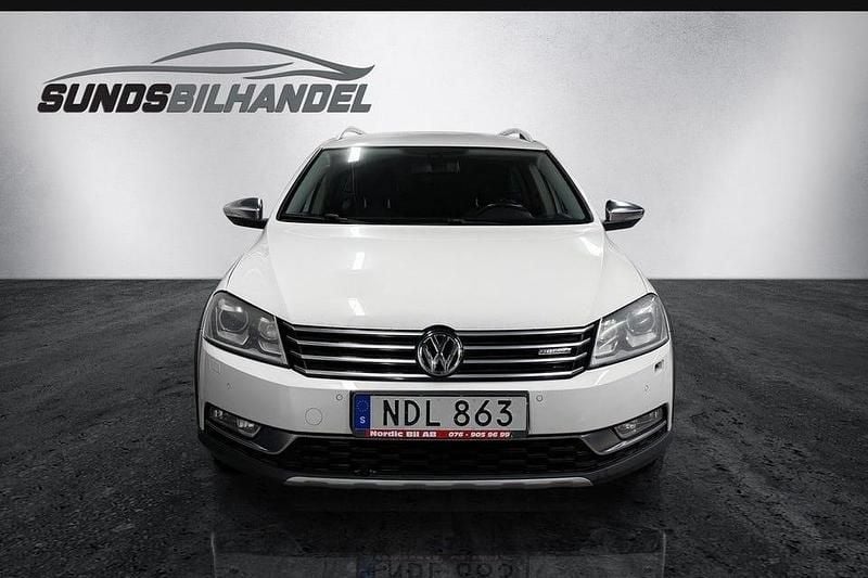 Begagnad VW Passat 170 HK (125 kW) 2012 Vit Kombi