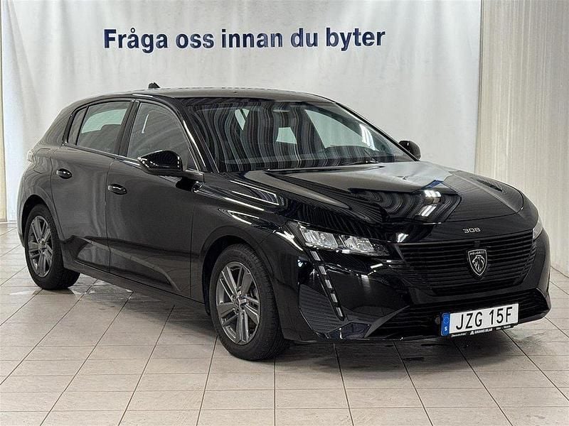 Svart Begagnad 2022 Peugeot 308 Active Halvkombi | 239 900 kr (Lite dyr) - Bild 1/4
