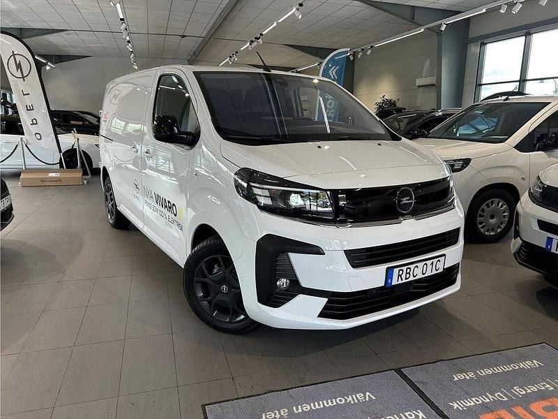Vit (vit kaolin) Begagnad 2024 Opel Vivaro Elite Van | 424 875 kr - Bild 1/4