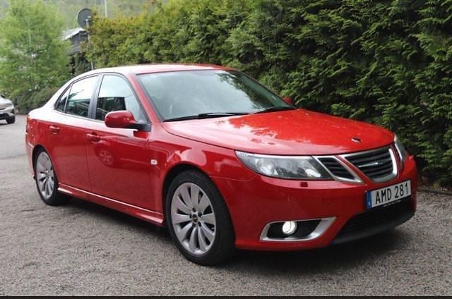 Röd Begagnad 2010 Saab 9-3 Aero Sedan | 79 000 kr (Marknadspris) - Bild 1/4