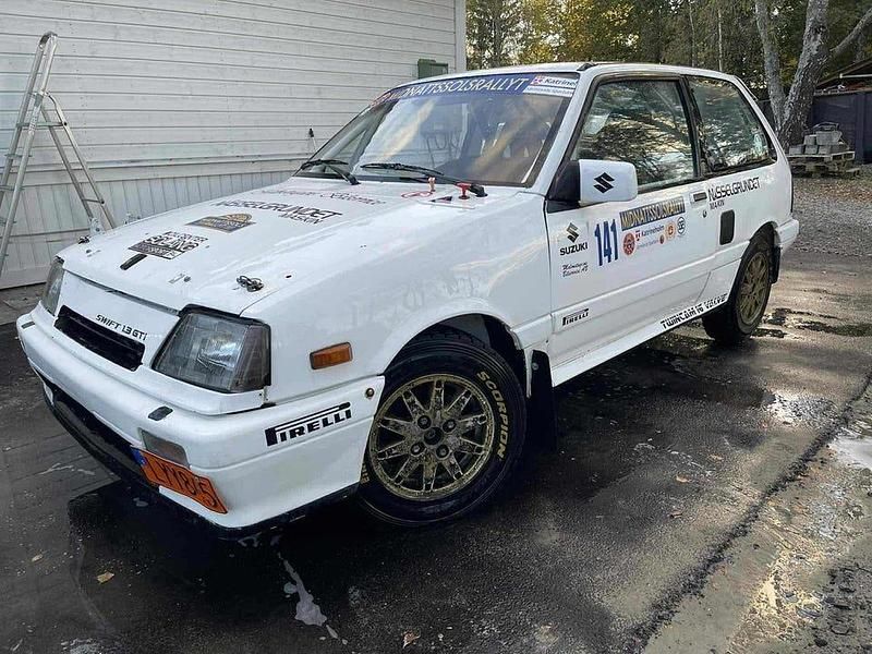 Begagnad 1987 Suzuki Swift Halvkombi | 95 000 kr - Bild 1/4