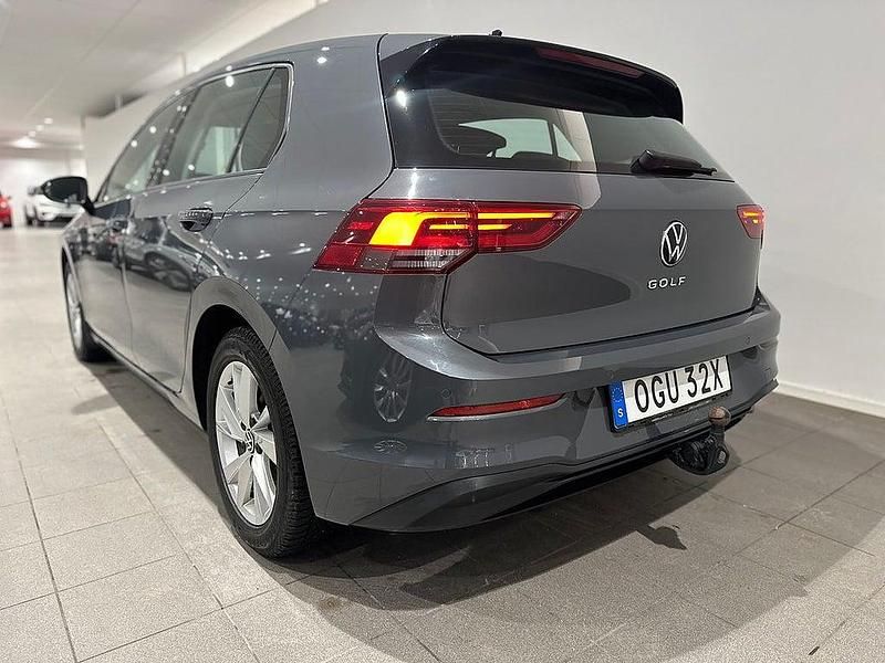 Begagnad VW Golf VIII 150 HK (110 kW) 2020 Grå Halvkombi