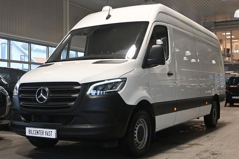 Vit Begagnad 2024 Mercedes Sprinter Van | 499 000 kr (Marknadspris) - Bild 1/4