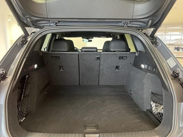 Begagnad Audi Q6 e-tron Sport 285 kW (388 HK) 2024 Magnetgrå SUV