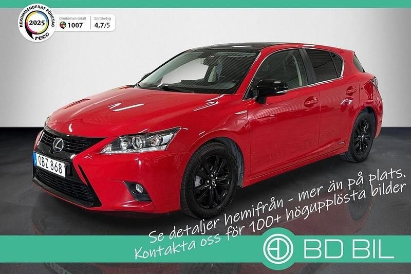 Röd Begagnad 2015 Lexus CT200h Sport Line Halvkombi | 154 900 kr (Marknadspris) - Bild 1/3