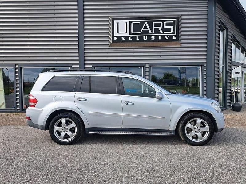 Begagnad Mercedes GL420 306 HK (225 kW) 2007 Silver SUV