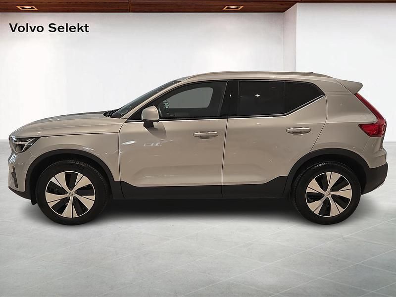 Begagnad Volvo XC40 2025 Silver SUV