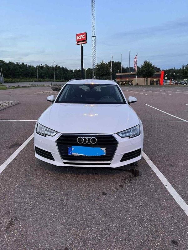 Vit Begagnad 2018 Audi A4 Proline Kombi | 139 000 kr (Bra pris) - Bild 1/4
