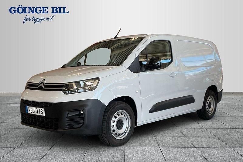 Vit Ny 2024 Citroën e-Berlingo Business Class Minibuss | 273 750 kr (Superpris) - Bild 1/4