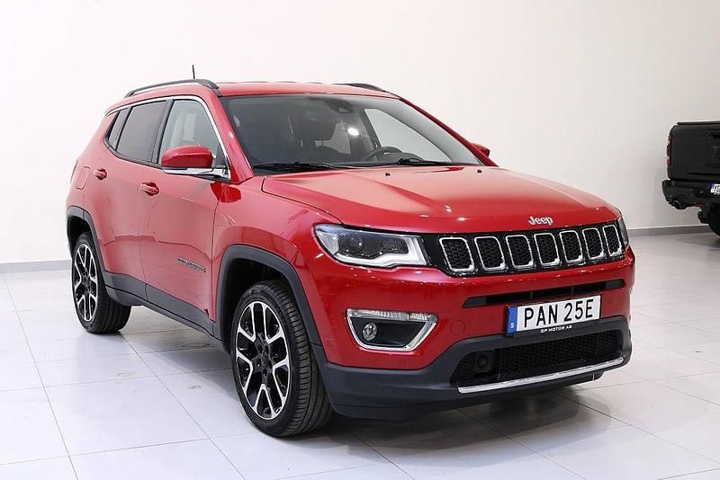 Röd Begagnad 2019 Jeep Compass SUV | 179 900 kr (Marknadspris) - Bild 1/4