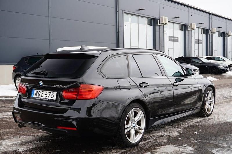 Begagnad BMW 320 M Sport 184 HK (135 kW) 2013 Svart Kombi