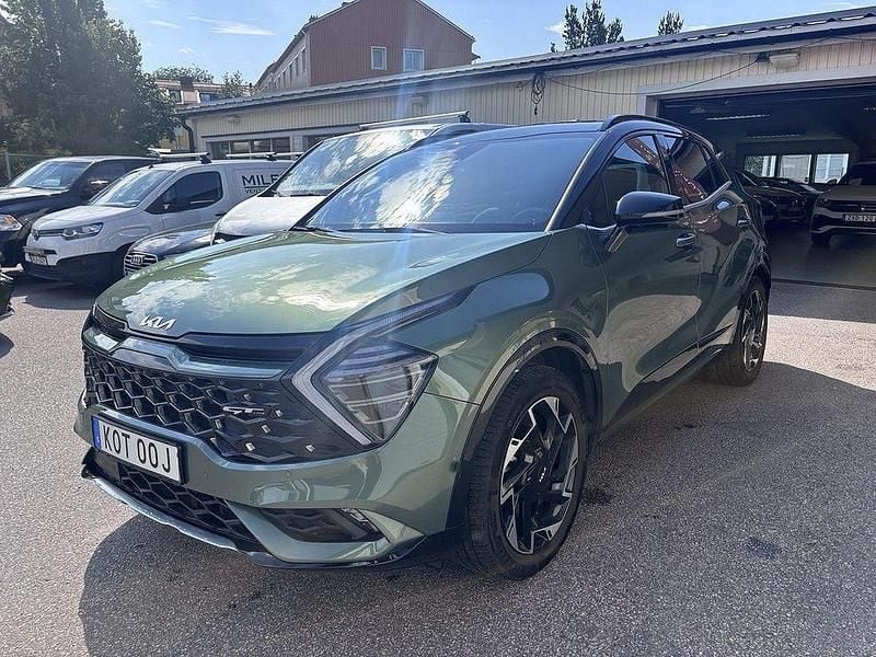 Grön Begagnad 2022 Kia Sportage GT-Line SUV | 378 900 kr (Marknadspris) - Bild 1/4