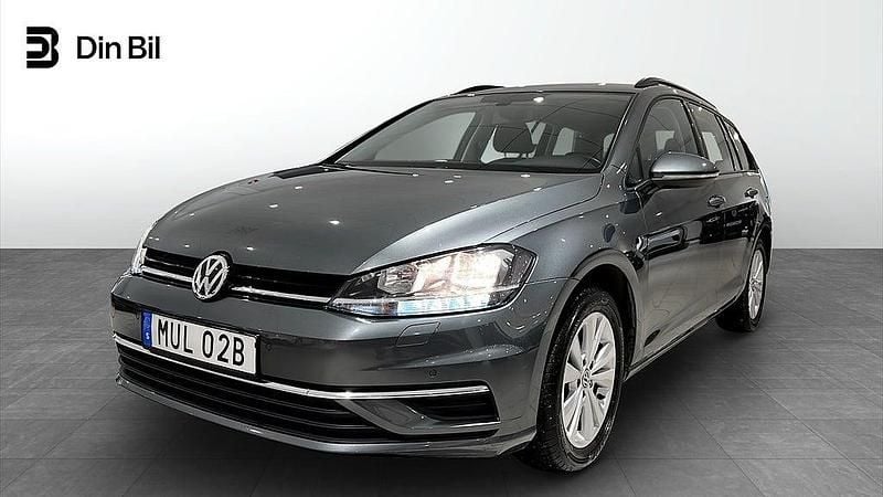 Begagnad VW Golf VIII 150 HK (110 kW) 2020 Mörkgrå Kombi