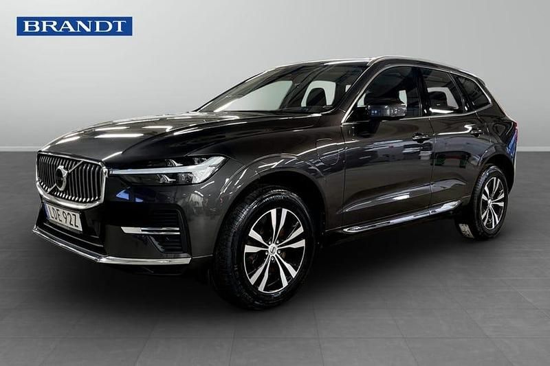 Grå Begagnad 2022 Volvo XC60 SUV | 399 900 kr (Marknadspris) - Bild 1/4