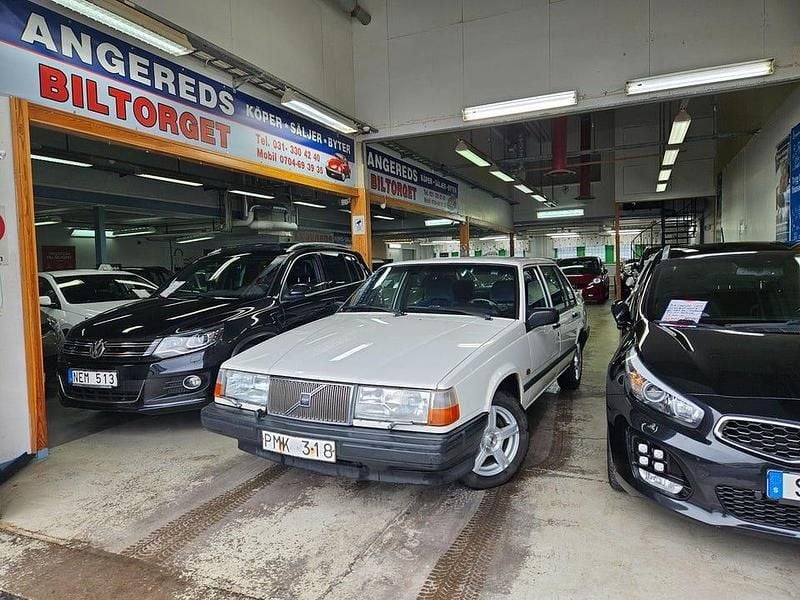 Begagnad Volvo 940 116 HK (85 kW) 1993 Vit Sedan