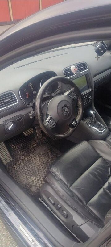 Svart Begagnad 2011 VW Golf VI R Halvkombi | 95 000 kr (Bra pris) - Bild 1/4