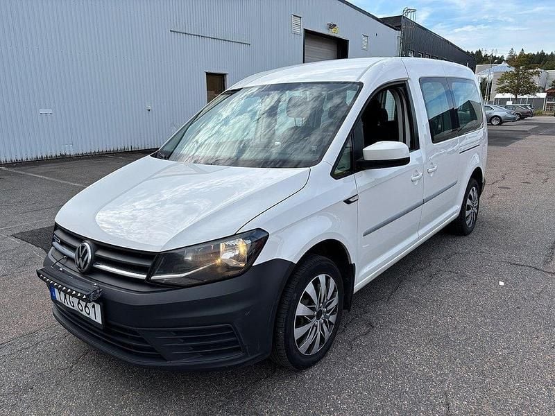 Vit Begagnad 2017 VW Caddy Maxi Minibuss | 94 800 kr - Bild 1/4