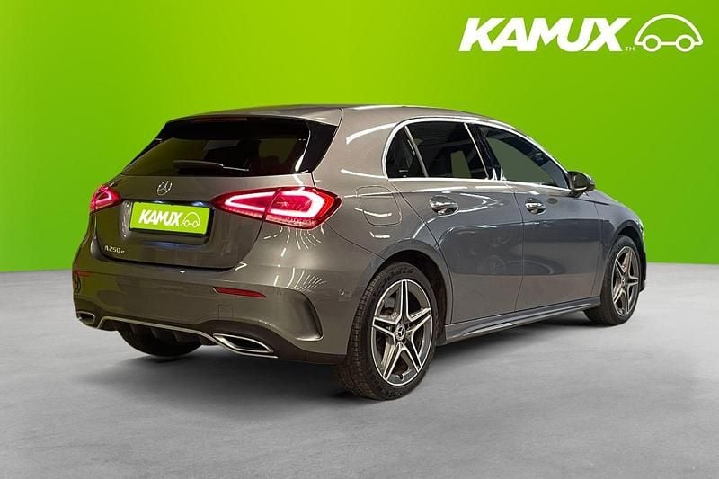 Begagnad Mercedes A250 AMG 218 HK (160 kW) 2020 Silver/grå Halvkombi