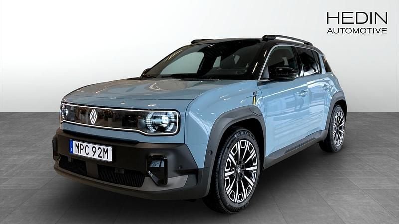 Blå (blue) Begagnad 2025 Renault 4 E-Tech Iconic SUV | 476 800 kr - Bild 1/4