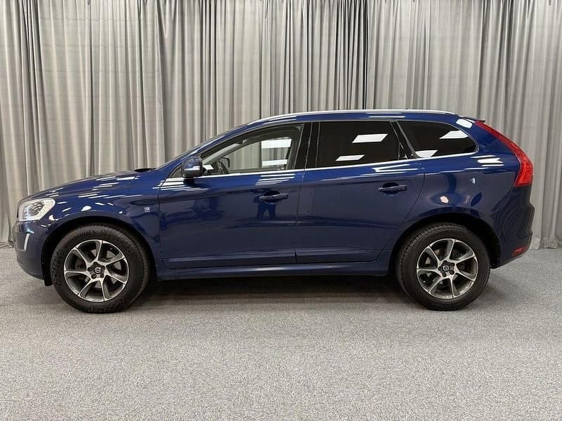 Begagnad Volvo XC60 Ocean Race 230 HK (169 kW) 2015 Blå (ocean blue ll metallic) SUV