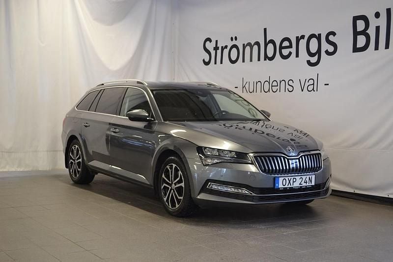 Begagnad Skoda Superb 203 HK (149 kW) 2022 Grå Kombi