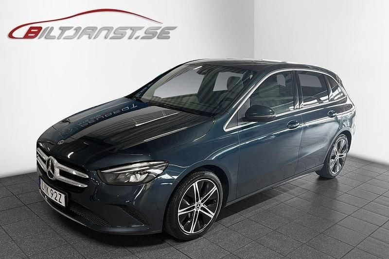 Blå Begagnad 2019 Mercedes B180 Minibuss | 199 000 kr (Bra pris) - Bild 1/4