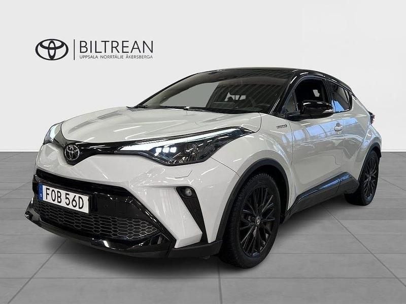 Grå Begagnad 2020 Toyota C-HR Sport SUV | 265 000 kr (Marknadspris) - Bild 1/4