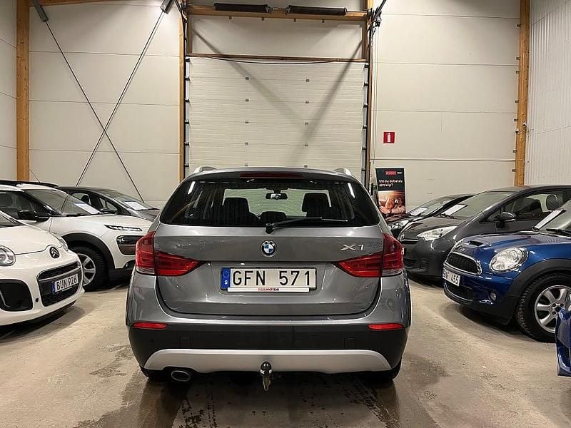 Begagnad BMW X1 177 HK (130 kW) 2010 Grå SUV