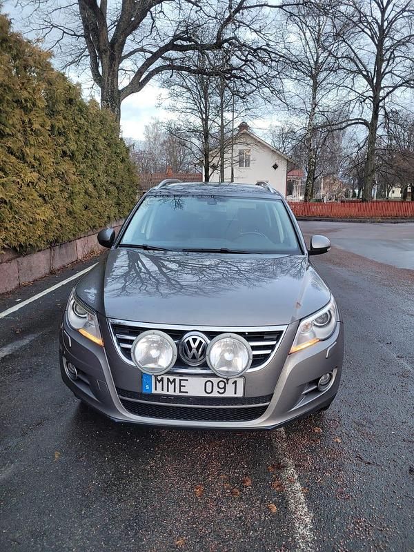 Begagnad VW Tiguan 140 HK (102 kW) 2008 SUV