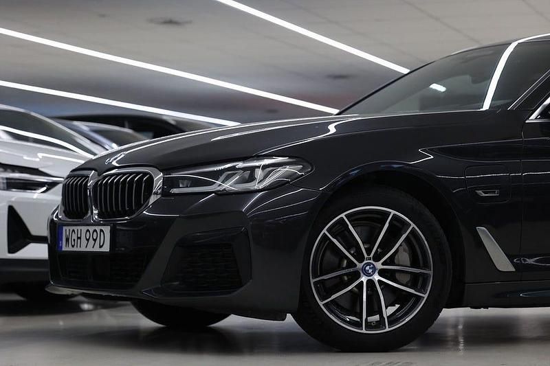 Begagnad BMW 530 M Sport 184 HK (135 kW) 2022 Grå Kombi