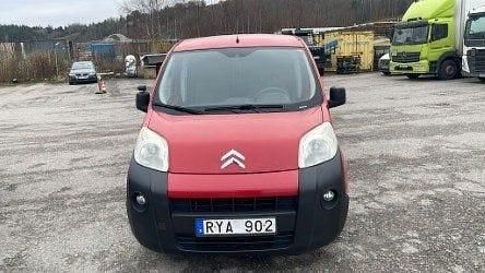 Begagnad Citroën Nemo 68 HK (50 kW) 2009 Röd Minibuss