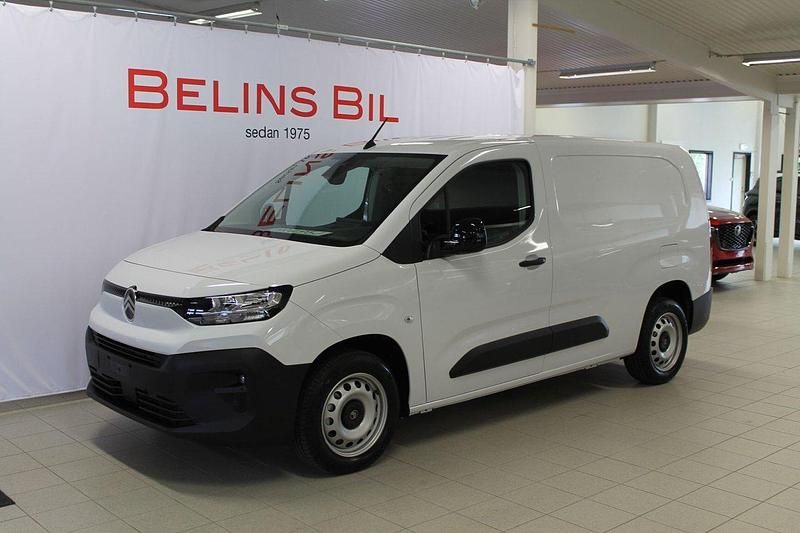 Vit (icy white) Ny 2025 Citroën Berlingo Minibuss | 357 954 kr (Marknadspris) - Bild 1/4