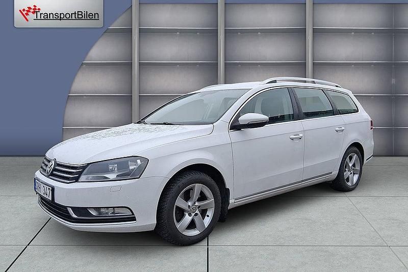 Vit Begagnad 2013 VW Passat Kombi | 44 900 kr (Superpris) - Bild 1/4