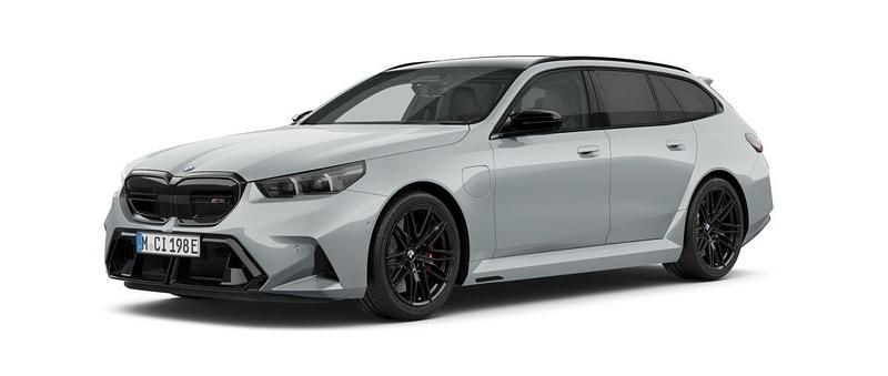 Ny BMW M5 Comfort Edition 727 HK (534 kW) 2026 Kombi