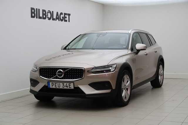 Begagnad 2024 Volvo V60 CC Kombi | 399 800 kr (Marknadspris) - Bild 1/4