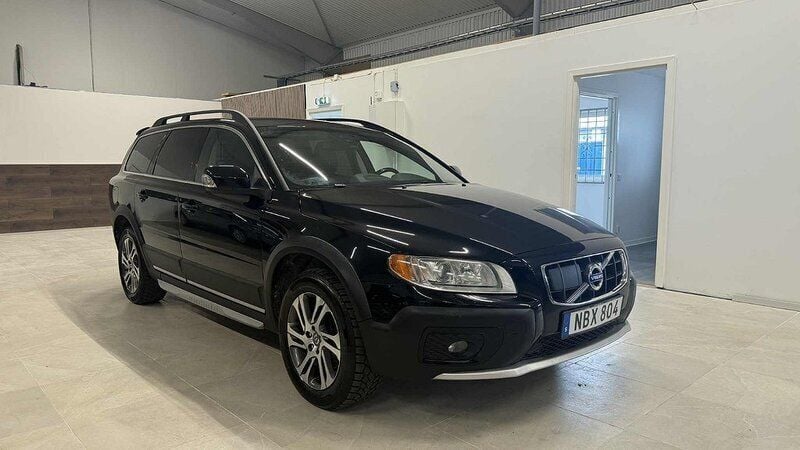 Svart Begagnad 2012 Volvo XC70 Momentum SUV | 129 500 kr (Marknadspris) - Bild 1/4