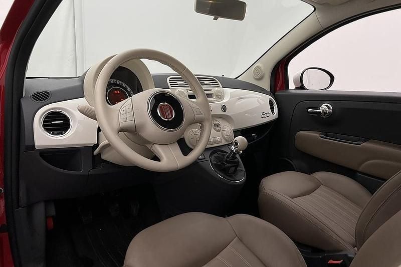 Röd Begagnad 2016 Fiat 500 Halvkombi | 99 900 kr (Marknadspris) - Bild 1/2