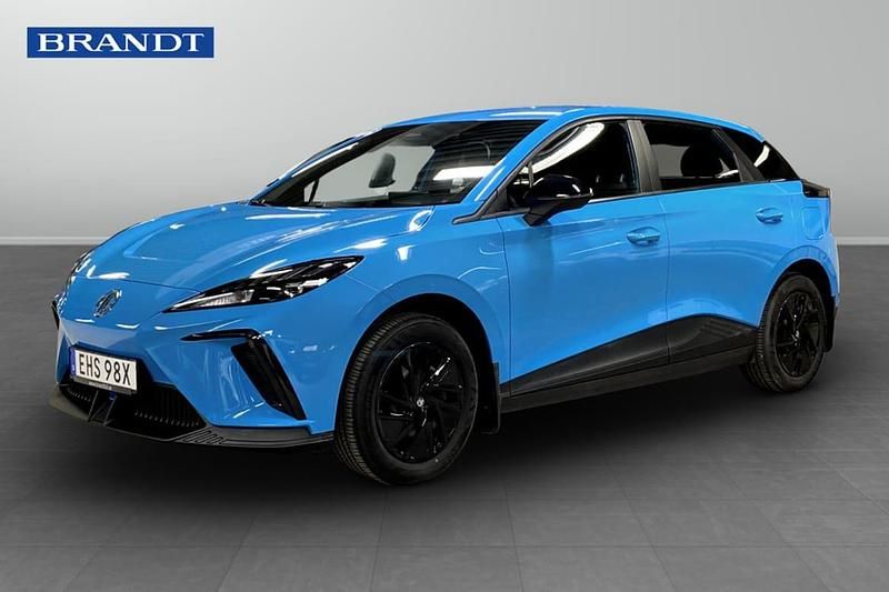 Blå Begagnad 2023 MG MG4 EV Halvkombi | 229 900 kr (Marknadspris) - Bild 1/4