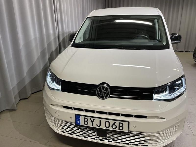 Begagnad VW Caddy 151 HK (111 kW) 2025 Vit Minibuss