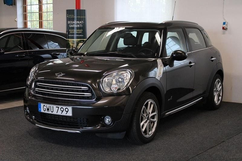 Grå Begagnad 2016 Mini Cooper Countryman SUV | 149 900 kr - Bild 1/4