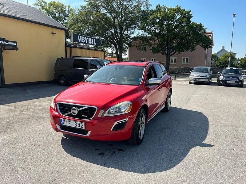 Röd Begagnad 2012 Volvo XC60 R-Design SUV | 124 000 kr (Superpris) - Bild 1/4