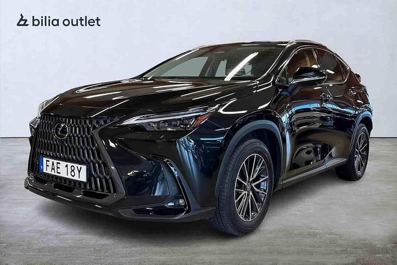 Svart Begagnad 2023 Lexus NX450h+ SUV | 559 900 kr - Bild 1/1